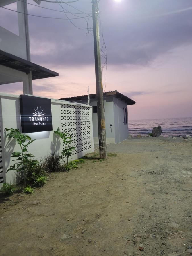 Tramonto Boutique Hotel Ла-Сейба Экстерьер фото